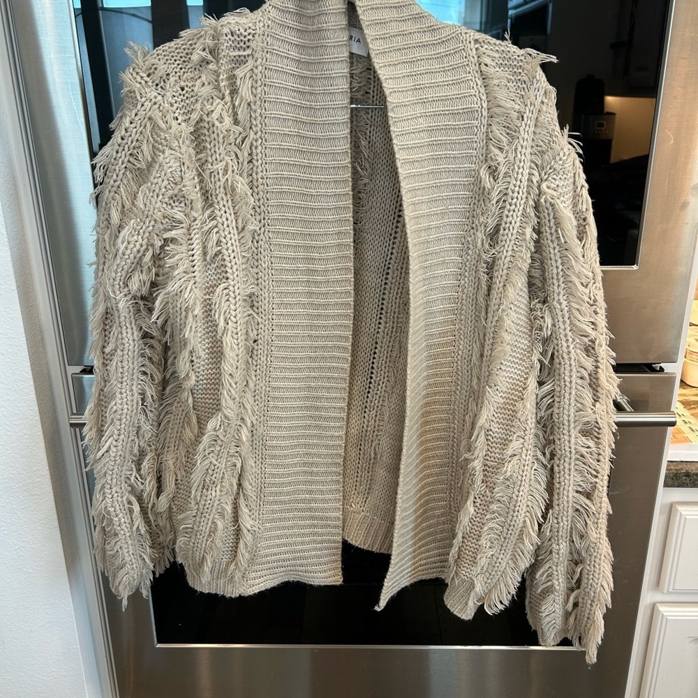 Storia Cream Textured Fringe Cardigan, size m, GUC